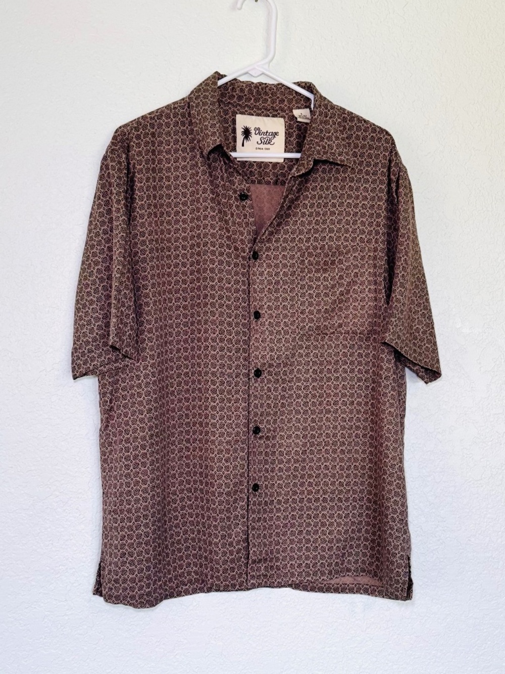 Vintage Silk Circa 1969 Shirt Mens Large Brown 100% Silk Boxy Camp Shirt 90s